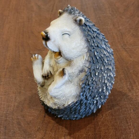 Design Toscano Roly-Poly Laughing Hedgehog Statue Figurine - Picture 4 of 8